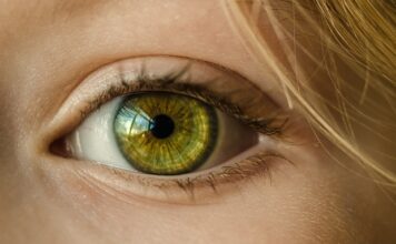 Co wpływa na ostrość wzroku?